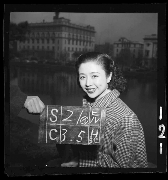 Otowanobuko "100mandorunoekubo"toshoushiuridasu