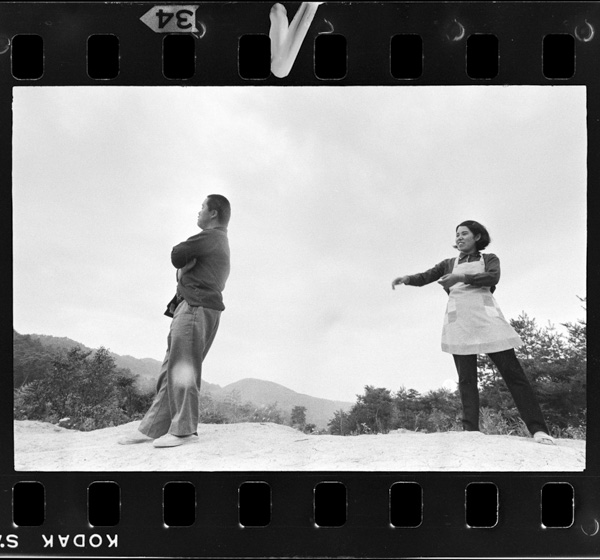 「生の証人たち 川上重治写真集」掲載 00005-00252-0002