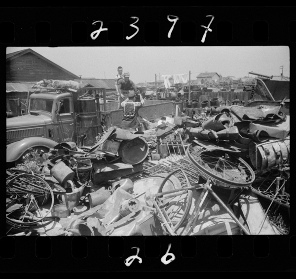 Shouwa16nen5gatsu、kadonajirousatsuei。satsueichifumei。kinzokukyoushutsudeatsumeraretakuzutetsurui。