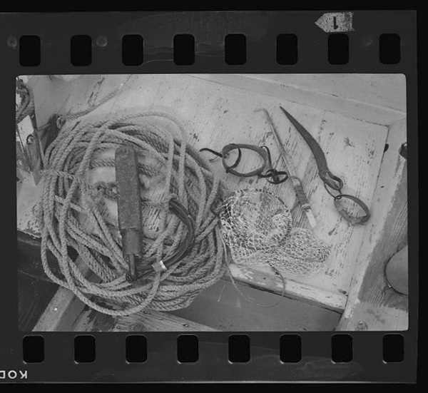 Otokoamashinodougu。itchakkatoyobusukari fundou shizugane(awabigane)nadoyagazesashi(uniyaawabiwotoru)momieru