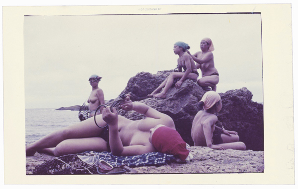 「海女 中村由信写真集」掲載 00010-00427-0002