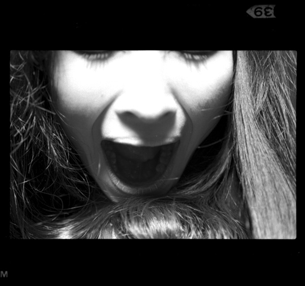 「映像の現代7 おんな」掲載 00014-05650-0010