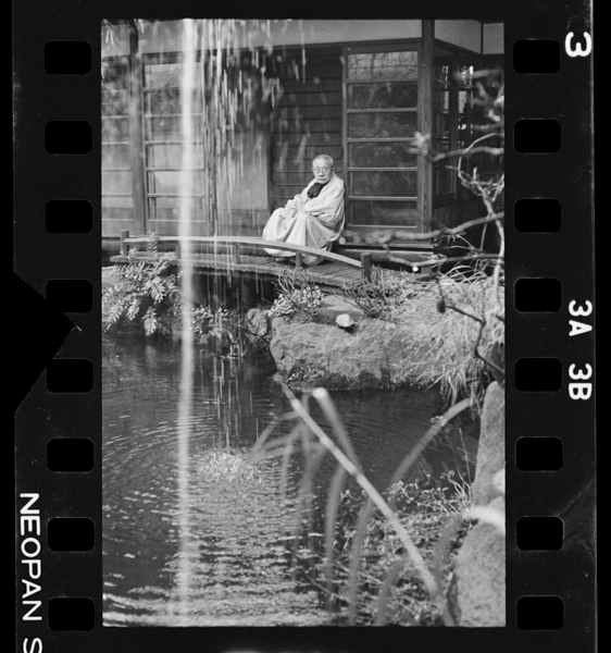 「朝倉彫塑館特別展図録 石松健男写真展 ~朝倉文夫1962年12月」掲載 00020-00079-0002