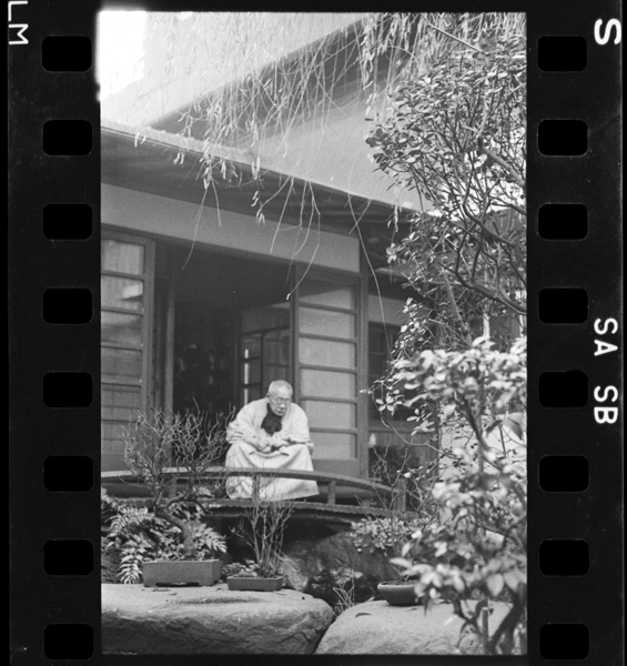 「朝倉彫塑館特別展図録 石松健男写真展 ~朝倉文夫1962年12月」掲載 00020-00079-0005