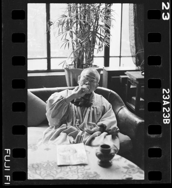 「朝倉彫塑館特別展図録 石松健男写真展 ~朝倉文夫1962年12月」掲載 00020-00079-0024