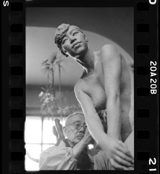 「朝倉彫塑館特別展図録 石松健男写真展 ~朝倉文夫1962年12月」掲載 00020-00080-0021