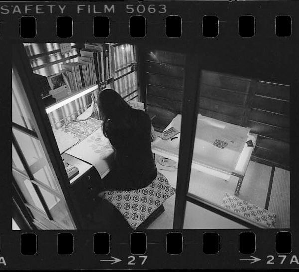 「写真集 西陣 美を織る暮らし」掲載 00021-02943-0032