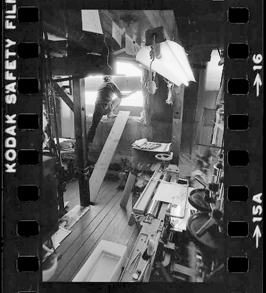 「写真集 西陣 美を織る暮らし」掲載 00021-02979-0016