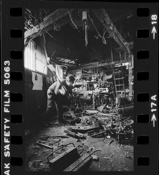 「写真集 西陣 美を織る暮らし」掲載 00021-03035-0018