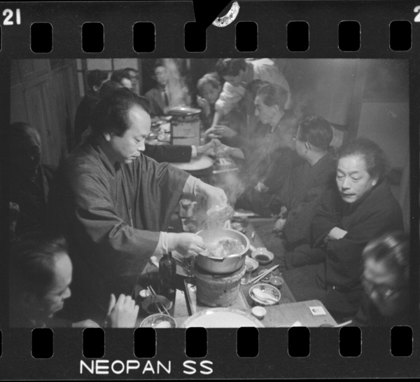 6-火野葦平、河盛好蔵、青柳瑞穂、木山捷平、外村繁、小田嶽夫、巖谷大四 1954年12月26日/阿佐ヶ谷会の面々、青柳邸にて