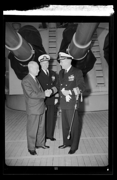 A return call of Mayor Nakarai to Vice Admiral Kivette, Commander of the US 7th Fleet, on board the flag ship St. Paul anchored at Yokohama Port