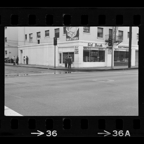 「Maybe」掲載 00032-00021-0022