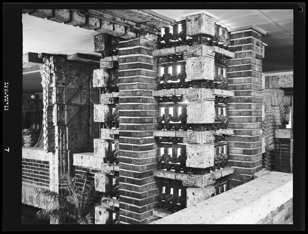 Shurobīnoshuchuutoshoumeisouchiditēru