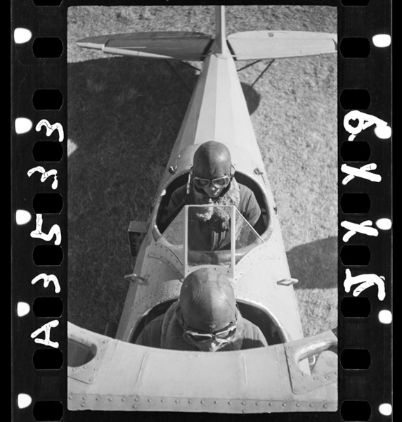 「写真週報第103号」掲載 00045-00081-0014