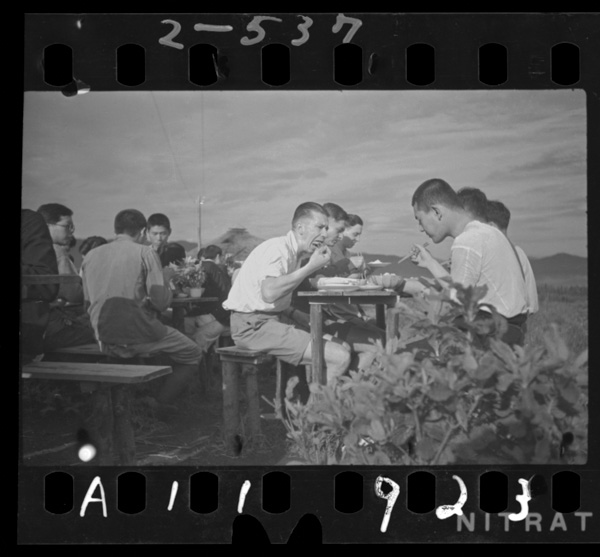 Nichidokugakuseinokinroukoukan