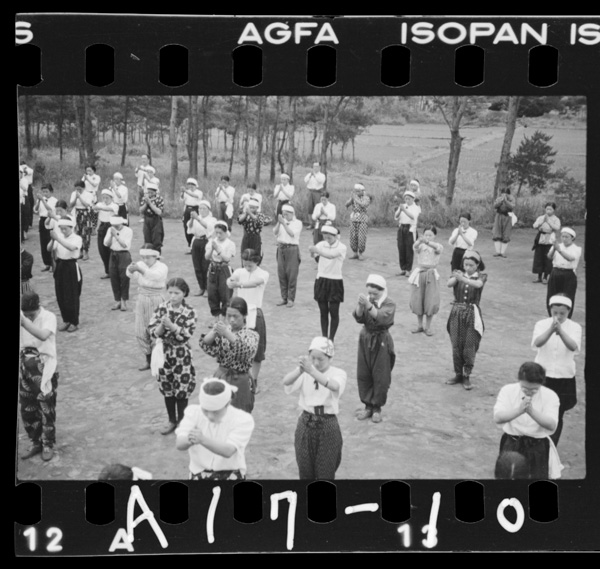 Manshuuniwatarumusumetachi