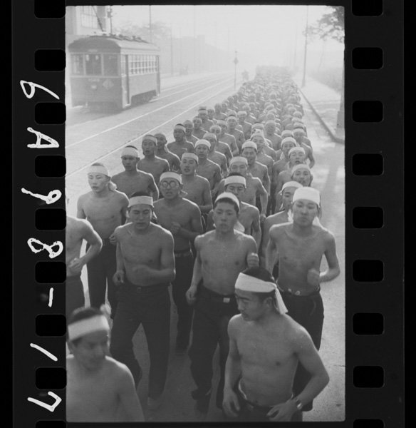 「写真週報第256号」掲載 00045-01407-0022