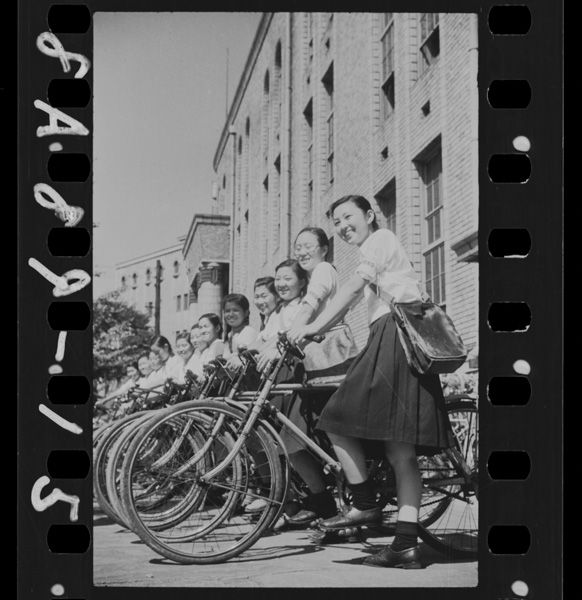 Eibeinoonnadomonimakemasen