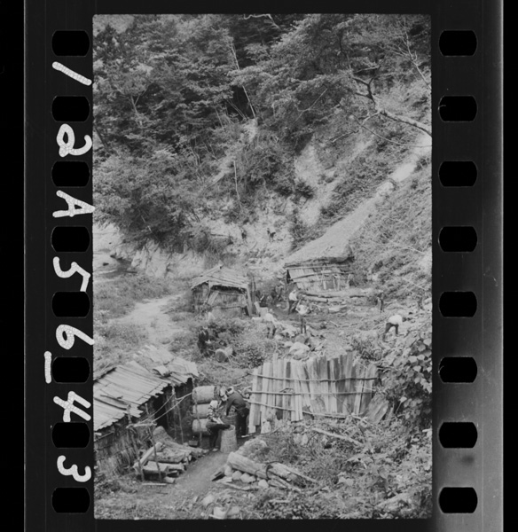 Sumiyakuhitobitohazousannihisshida