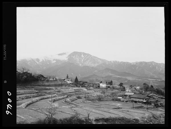 Dozounomierumagomeshuuraku