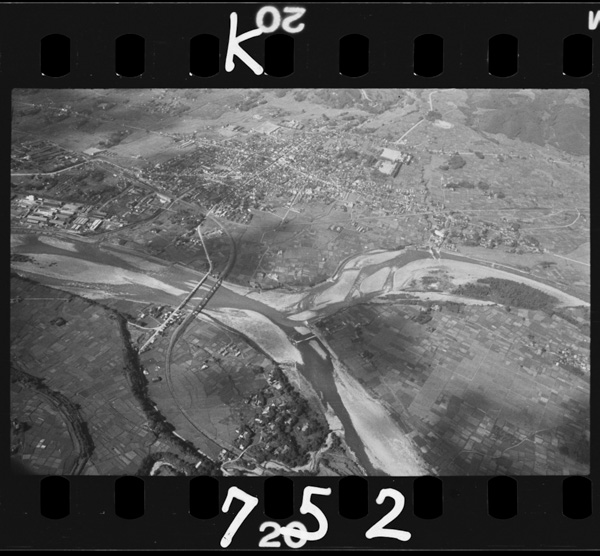 Shibukawachou. azumagawatonogouryuuten(chirichousashogomanbunnoichichizu‘numata’)