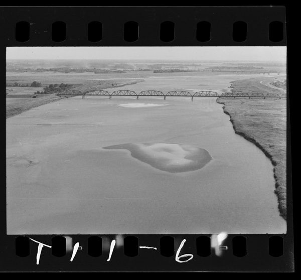 Jouryuuyoriwatarasegawabunryuutenfukinwomiru.toubutetsudounikkousennotekkyou(satte)