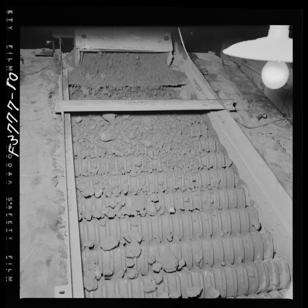 クラッシャーで砕く