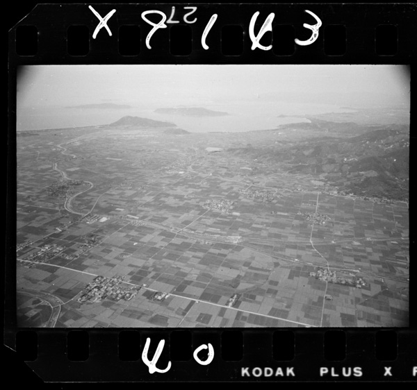 糸島郡の水田地帯.南から北をみる