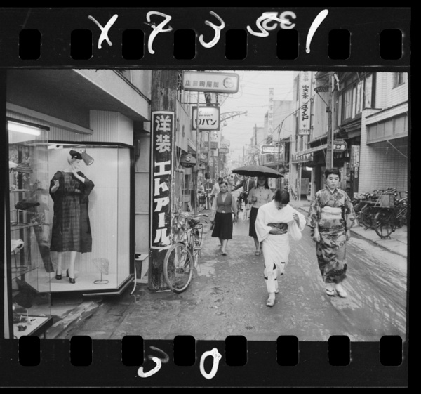 「さんいんのおおさか」といわれるよなごしのしょうてんがい