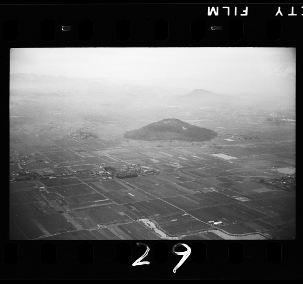 Miminashiyama(temae)tounebiyama.izuremokazanseinoshouryuu