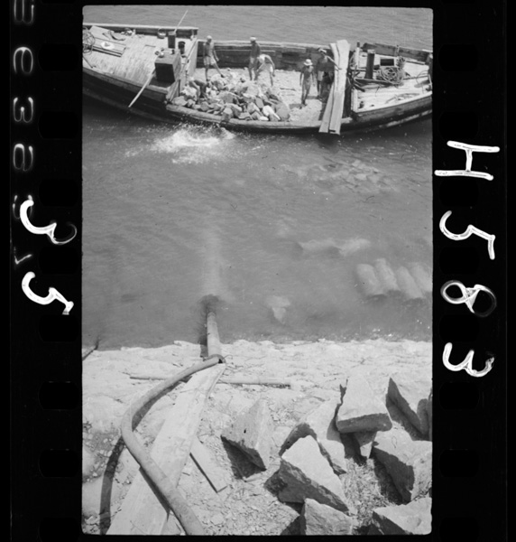 Jinkoutou hatsushima 3) manchouji,amakusayashimabarakarahakobaretaguriishigatsumareru.kanseimadenihasekizai6man7sentonwotsukatta