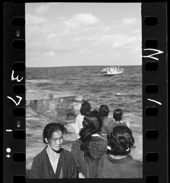 Ashitayonā(sayonara,mataashita).yagate11gatsuda.tsuyoinishiniumihaarehajimeru.rainenno3gatsu,sakuragochinohigashikazegafukumade,mishimamarunoouraihatodaegachida