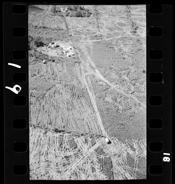 Genyanitachikaketaatarashiiie.burokkudate,17tsubo,15tsubo,13tsubonokikakunaidetsukuru