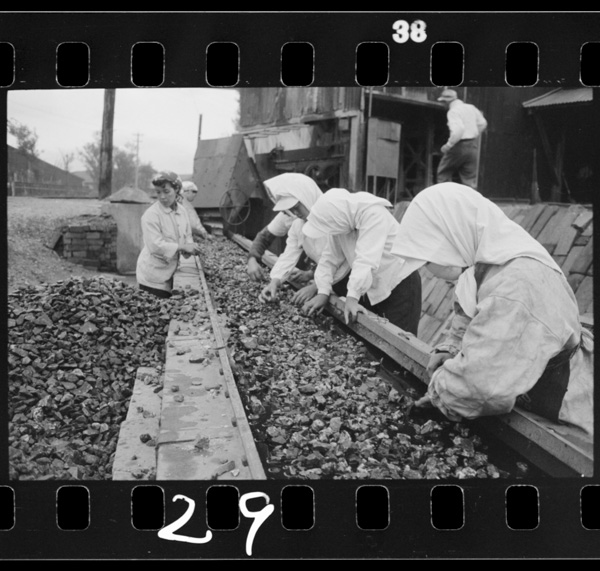 Taikarengakoujou.kantannasagyouhafujinnimakasareru