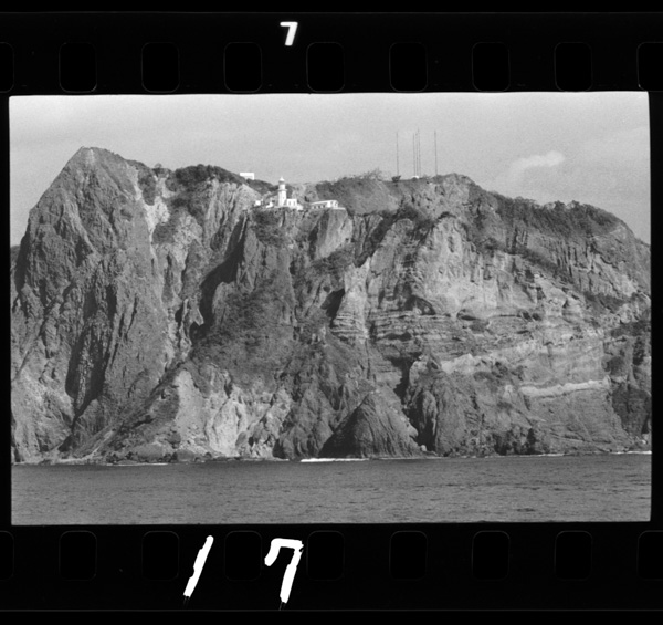 Chikyuumisakinotoudai.taishou9nenhatsuten.hikarinotoutatsukyoriha25.5kairi