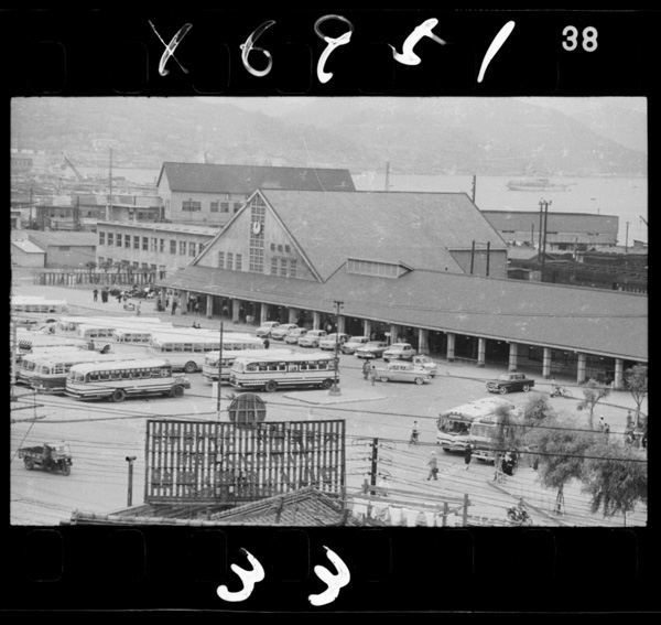 Nagasakieki.haisenmaehatairikukoutsuunoomotegenkan