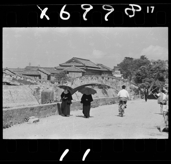 Honmyougawanikakarumeganebashi(tenpou10nennokakyou.isahayashi)