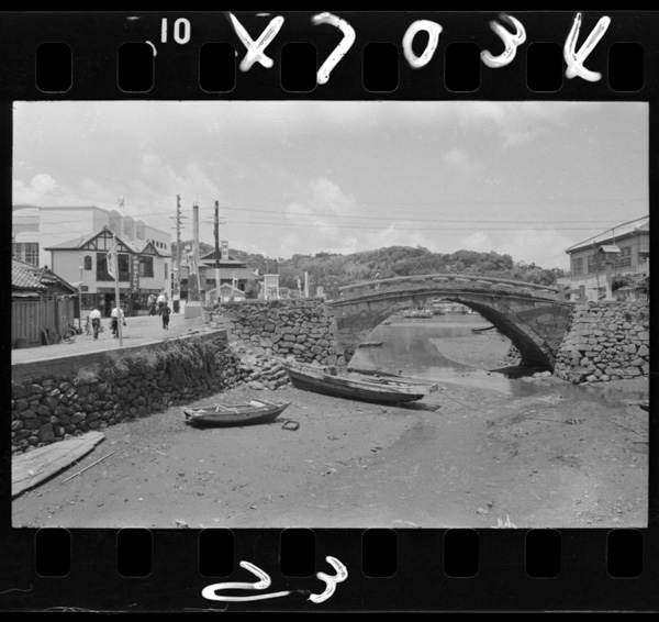 市の中心部にかかる幸橋.1702年に架橋した