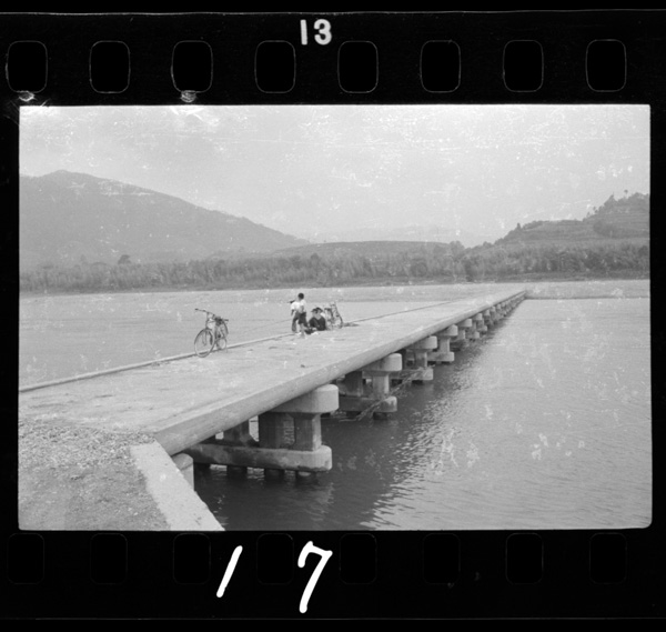 Shigekiyo~handawomusubuhashi.kouzuijihamizunoshitaninarusensuikyou