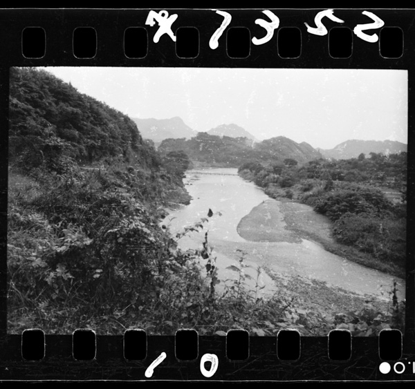 Kujigawahaabu■sanchitoyamizosanchinoaidawonanryuusuru