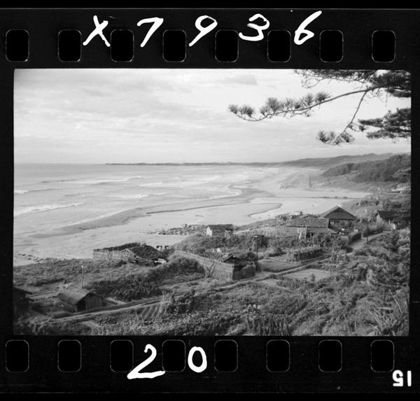 Kisakatakaigan.tsuyoinishikazenisonaeteboufuuhekiwomegurashitaieie