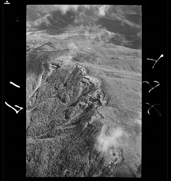 The steep ridge of Myojin-gatake