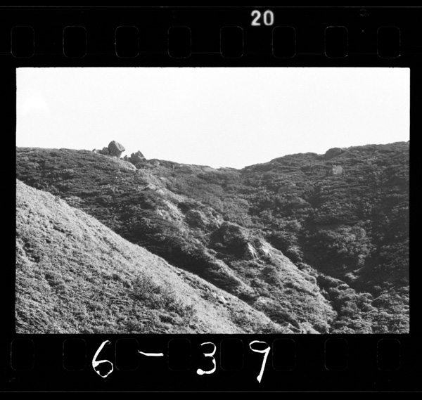 Hakusannofunkadedekitayougankai,kurobokoiwa.konoiwamadenoborutohakusanshuhounomineminegamenomaenisemaru