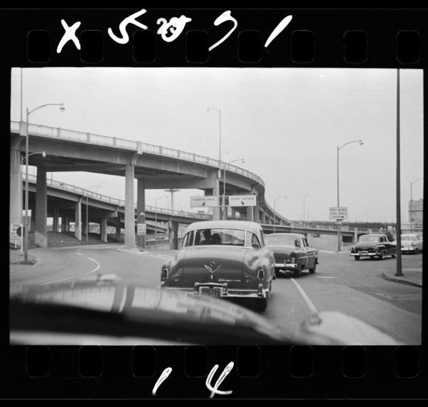 Rittaikousadekurumanonagarewosabaku