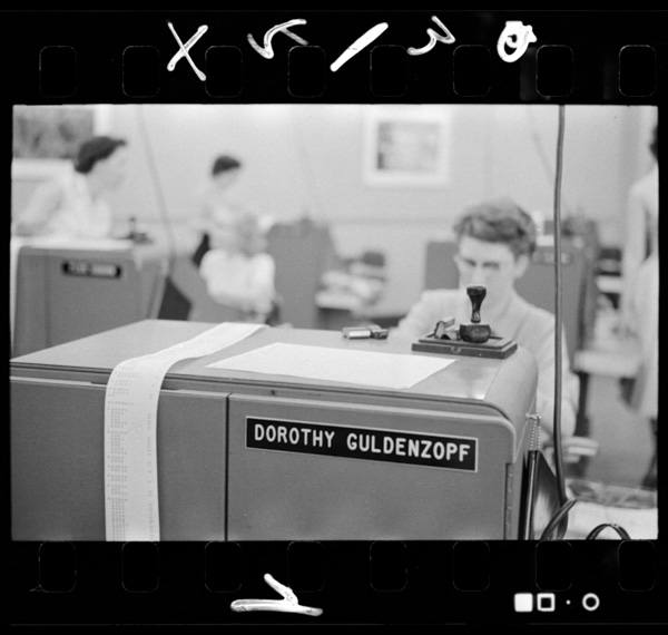 銀行 機械が個人の職場