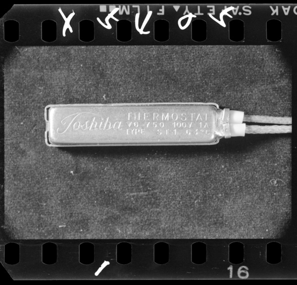 「岩波写真文庫 190 家庭の電気 ─実際知識─」掲載 00069-13424-0001