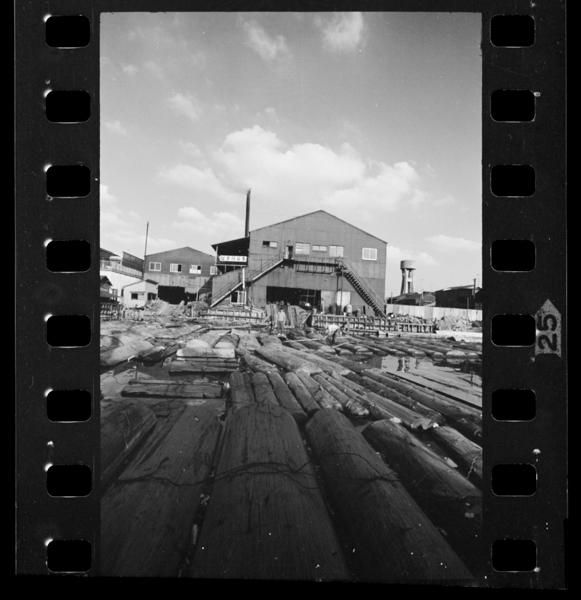 Fukagawakiba。edojidainozaimokushijougahasshou。umetategohashinkibaniiten(shouwa45nen)