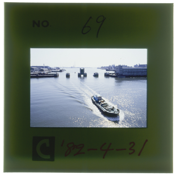 Horikawaguchikaranagoyakouhoumenwonozomusuimonhaisewantaifuugonimoukeraretabouchouyou370nennodentouwomotsuunganimofunenokagehachirahorada