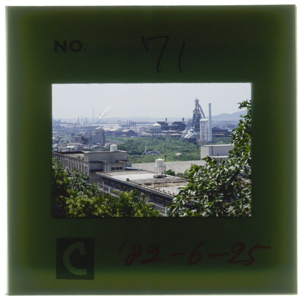 Migihakourodaikouenkaramitahigashidakourokinenhirobadai1kourodakegahozonsareteirutadashikouronihataezukaishuukaizougakuwaeraretatamegenmitsuniiebagenzainokourohasougyoutoujinomonodehanai