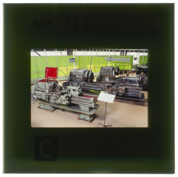 Temaehadīgatasenbanshouwa12nenikegaitekkoujodoitsunobuidīefusenbangamoderukousokusessakunodekiruyuushuukideshouwa28nenmadeseisanshitaokuhaesugatasenbanshouwa13nenniigatatekkoujoesugatashiyoudetsukuraretajikayoukiizuremodendoukichokketsunozenhagurumashiki